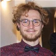 Étudiant en Master métiers de l'éducation donne cours d'aide aux devoirs à Grenoble